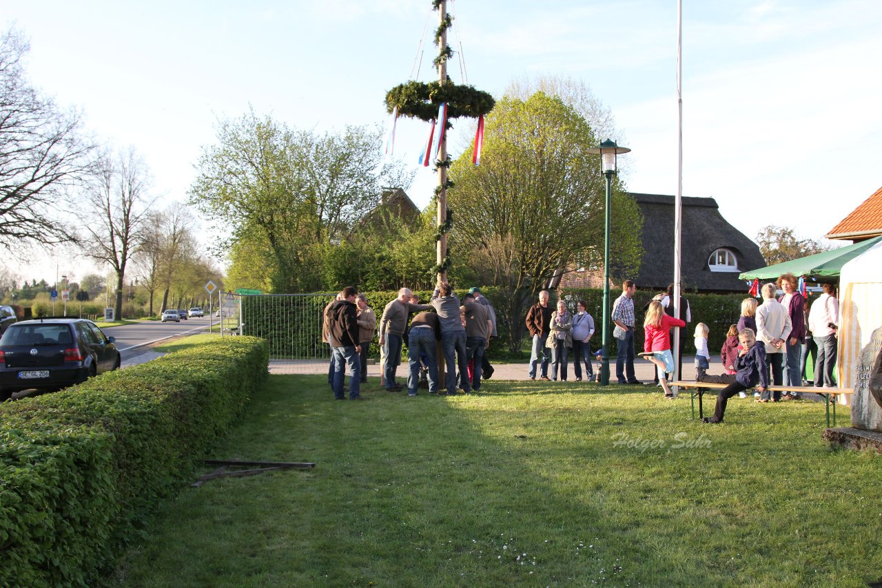 Bild 26 - Maibaum 2012